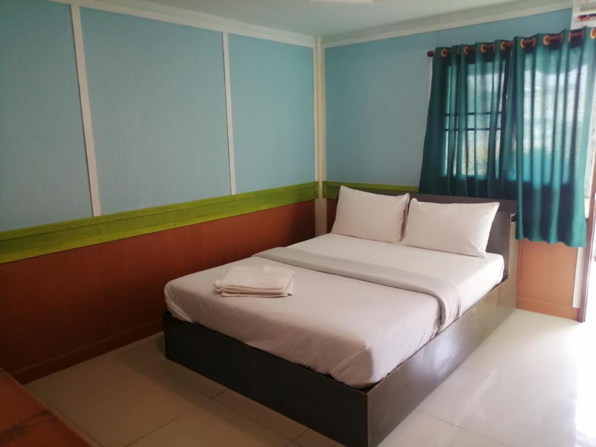 Nang Phraya Resort Phayuha Khirim Exterior foto