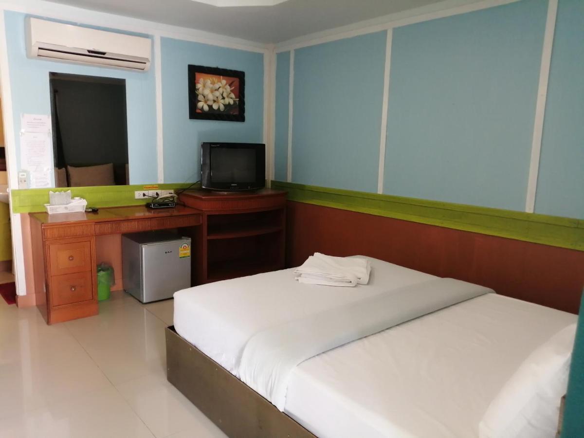 Nang Phraya Resort Phayuha Khirim Exterior foto